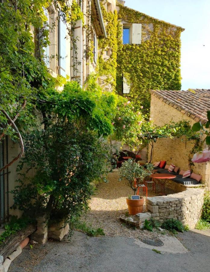La Maison Pres De La Fontaine Saignon Exteriér fotografie